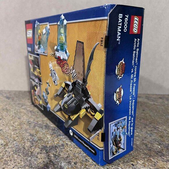 LEGO SUPERHEROES “Artic Batman vs. Mr. Freeze: Aquaman on Ice” Building Toy NEW - Picture 4 of 4